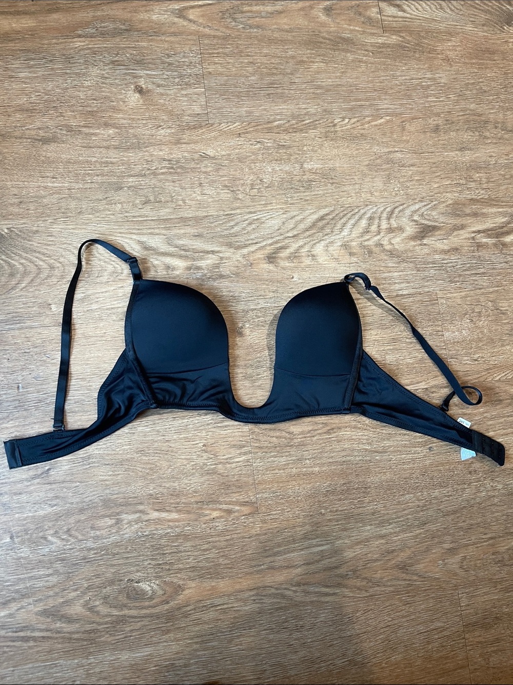 Black Bra for Deep V 34C Fashion Forms